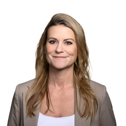 Karen Santaniello